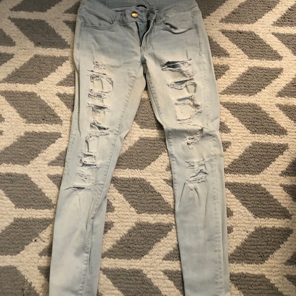 American Eagle Outfitters Denim - AE ripped jeans